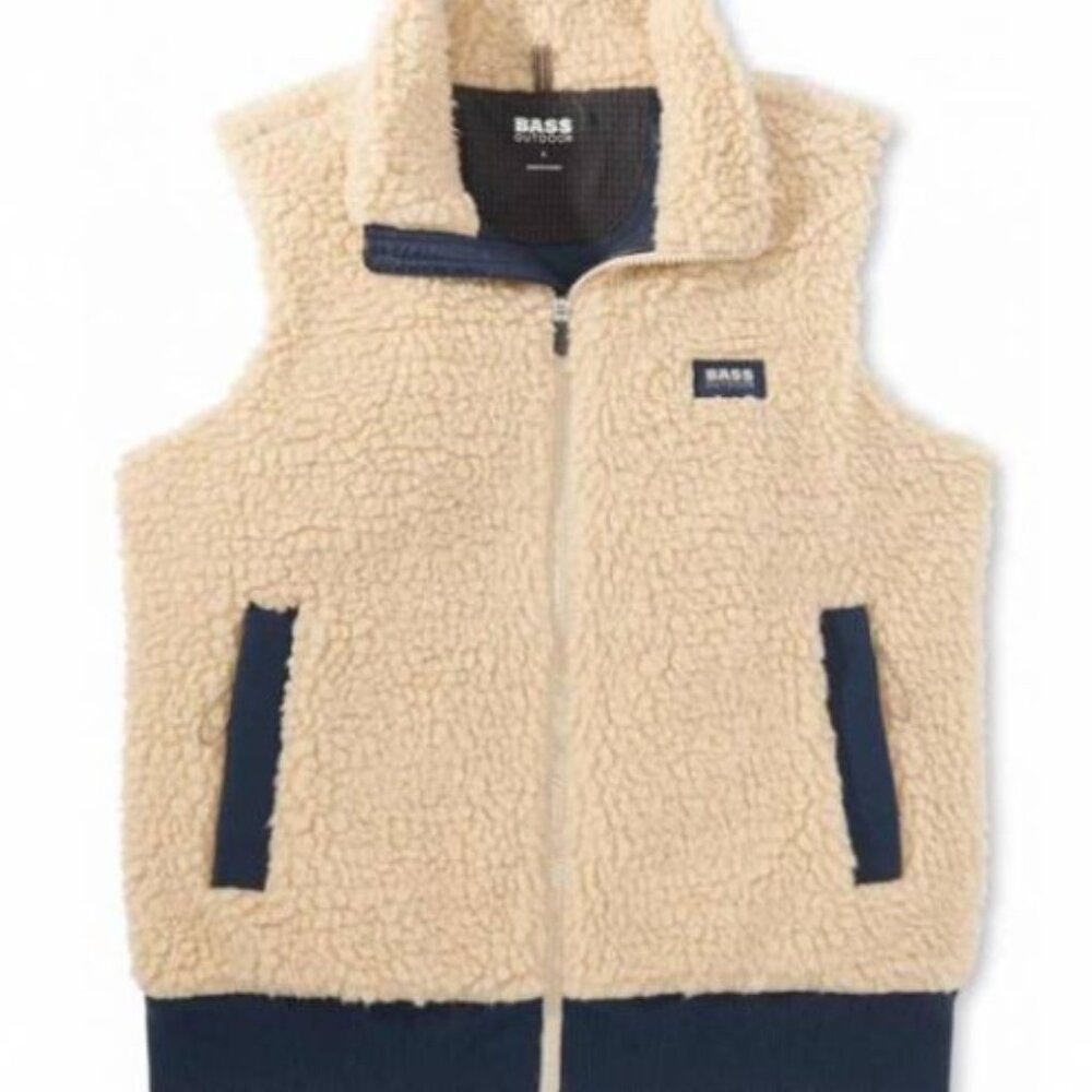 Bass Outdoors  Sherpa Women's Sherpa Vest   Size - Small